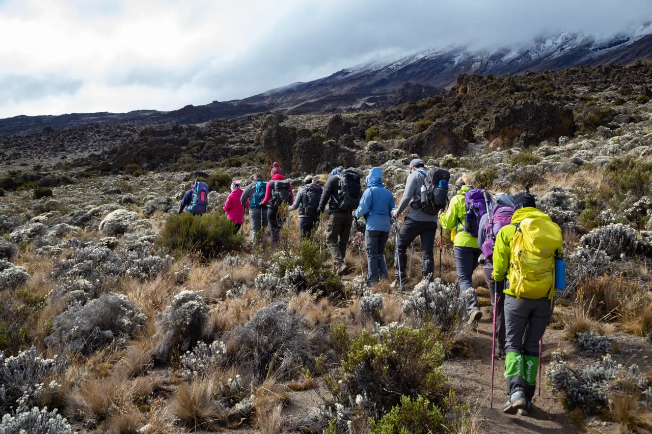 Eine Gruppe auf der Northern Circuit Route. Expedition mit Altezza Travel